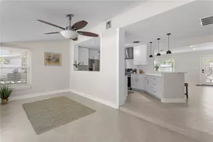 6604 Blue Heron Dr S, Saint Petersburg, FL 33707 - Photo 17