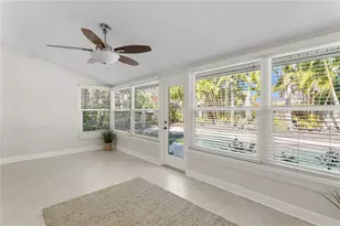 6604 Blue Heron Dr S, Saint Petersburg, FL 33707 - Photo 17