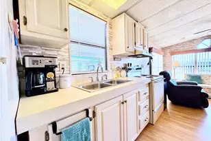 35170 Danny Dr, Zephyrhills, FL 33541 - Photo 15