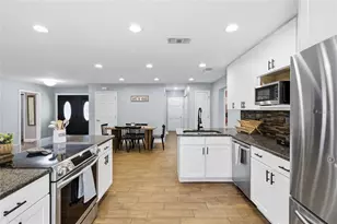 965 N Lyle Ave, Crystal River, FL 34429 - Photo 9