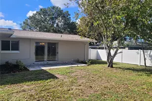 13705 Jamaica Dr, Seminole, FL 33776 - Photo 27