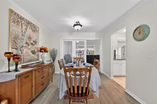 9208 142nd St, Seminole, FL 33776 - Photo 9