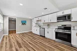 4063 2nd Ave S, Saint Petersburg, FL 33711 - Photo 9