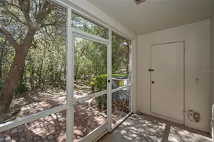 9614 Charlesberg Dr, Tampa, FL 33635 - Photo 25