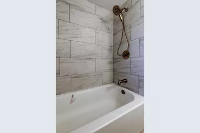 1000 39th Avenue NE, Saint Petersburg, FL 33703 - Photo 17