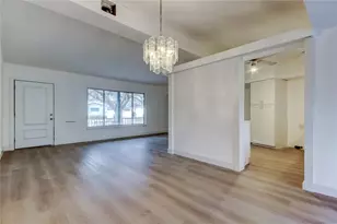 1000 39th Ave NE, Saint Petersburg, FL 33703 - Photo 7