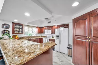 1200 Country Club Drive #2106, Largo, FL 33771 - Photo 15