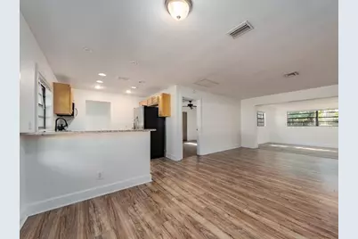 2242 Indian Avenue S, Belleair Bluffs, FL 33770 - Photo 3