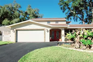 701 58th Ave S, Saint Petersburg, FL 33705 - Photo 3