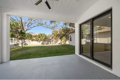 14723 Sunset Drive, Largo, FL 33774 - Photo 23