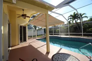 738 N Lake Blvd, Tarpon Springs, FL 34689 - Photo 29