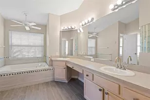 738 N Lake Blvd, Tarpon Springs, FL 34689 - Photo 15