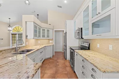 738 N Lake Boulevard, Tarpon Springs, FL 34689 - Photo 11