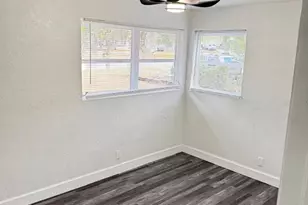 4017 E Bird St, Tampa, FL 33617 - Photo 11