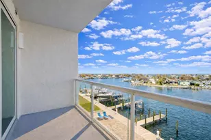 415 Island Way, Clearwater Beach, FL 33767 - Photo 7