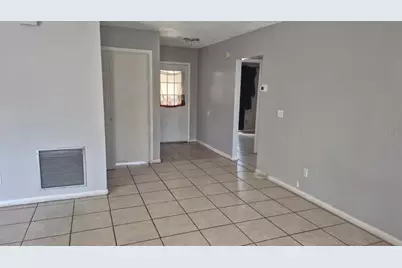 8227 Clermont Street, Tampa, FL 33637 - Photo 5