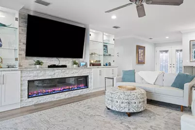 3936 Versailles Drive, Tampa, FL 33634 - Photo 25