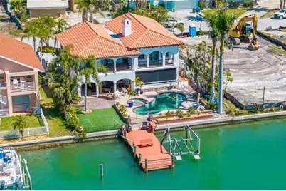 11320 6th Street E, Treasure Island, FL 33706 - Photo 3