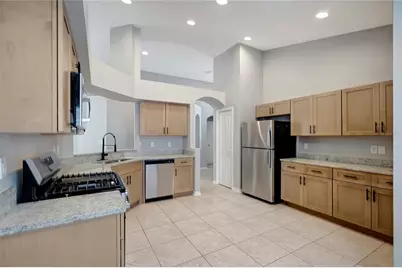 7603 Wiltshire Park Place, Apollo Beach, FL 33572 - Photo 13