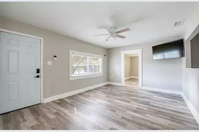 1516 E Waters Avenue, Tampa, FL 33604 - Photo 3