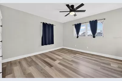 3301 70th Lane N, Saint Petersburg, FL 33710 - Photo 17