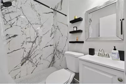 3301 70th Lane N, Saint Petersburg, FL 33710 - Photo 15