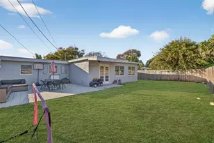 3301 70th Ln N, Saint Petersburg, FL 33710 - Photo 23