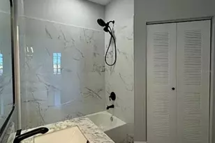 9820 Lake Chase Island Way, Tampa, FL 33626 - Photo 23