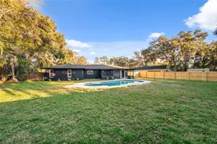 14912 Wedgewood Pl, Tampa, FL 33613 - Photo 47