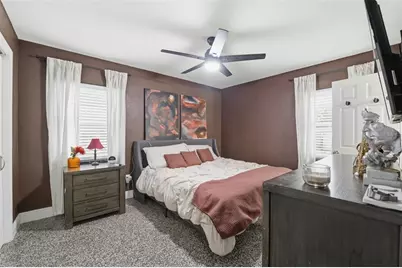 812 W 124th Avenue, Tampa, FL 33612 - Photo 15