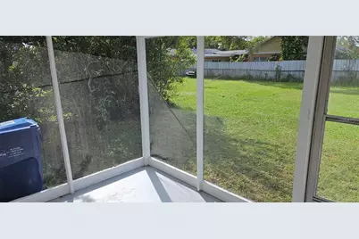 815 10th Street NW, Largo, FL 33770 - Photo 11