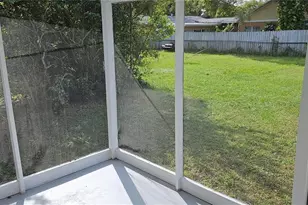 815 10th St NW, Largo, FL 33770 - Photo 11