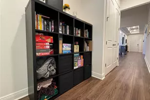 10190 Dolphin Gull Cir, Thonotosassa, FL 33592 - Photo 31