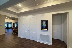 10190 Dolphin Gull Cir, Thonotosassa, FL 33592 - Photo 9