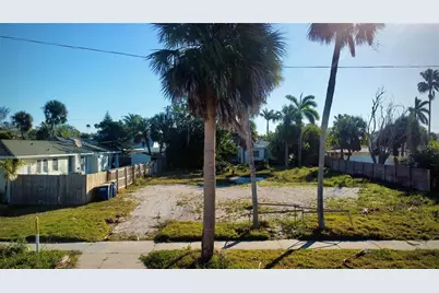 843 Bruce Avenue, Clearwater Beach, FL 33767 - Photo 9