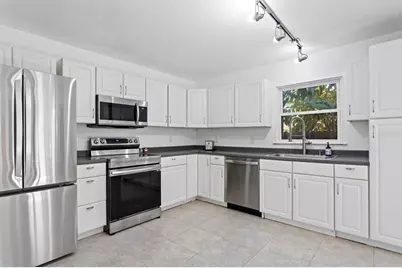 710 34th Avenue S, Saint Petersburg, FL 33705 - Photo 7