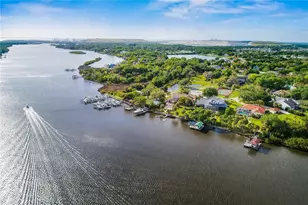 8910 Eagle Watch Dr, Riverview, FL 33578 - Photo 37