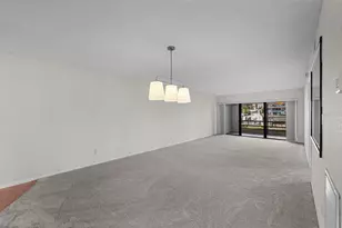 4750 Brittany Dr S, Saint Petersburg, FL 33715 - Photo 11