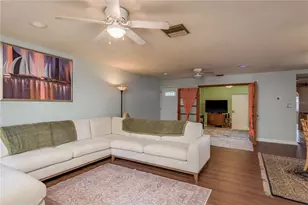 128 E Virginia Ln, Clearwater, FL 33759 - Photo 17