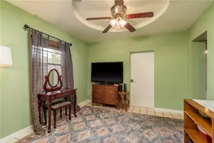 128 E Virginia Ln, Clearwater, FL 33759 - Photo 15