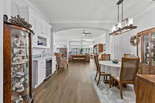 19413 Golden Slipper Pl, Lutz, FL 33558 - Photo 7