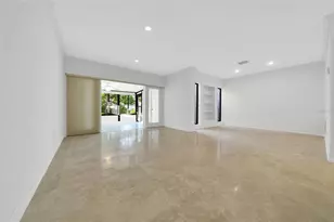 8714 Cove Ct, Tampa, FL 33615 - Photo 11