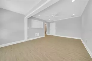 8714 Cove Ct, Tampa, FL 33615 - Photo 19