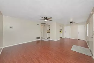 2423 Auburn St S, Saint Petersburg, FL 33712 - Photo 3