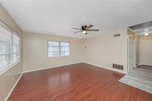 2423 Auburn St S, Saint Petersburg, FL 33712 - Photo 5