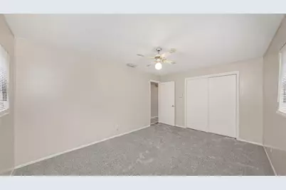 2423 Auburn Street S, Saint Petersburg, FL 33712 - Photo 13