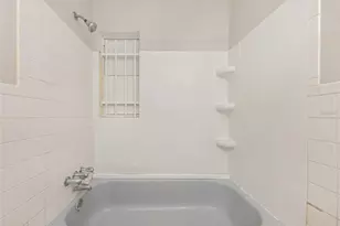 2423 Auburn St S, Saint Petersburg, FL 33712 - Photo 17