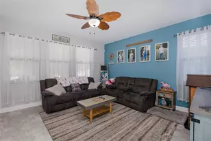 11415 Crowne Pointe St, New Port Richey, FL 34654 - Photo 17