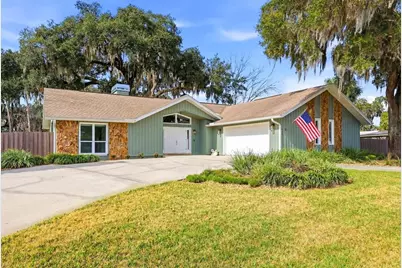 204 SE 2nd Avenue, Crystal River, FL 34429 - Photo 1