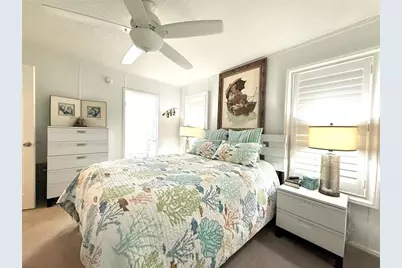 124 E Saint Annes Circle, Apollo Beach, FL 33572 - Photo 13